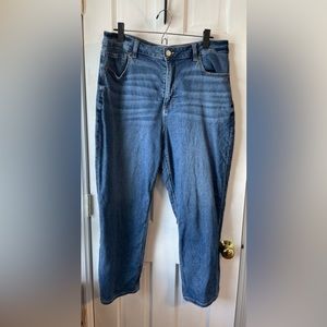 American Eagle Medium Wash Mom Jeans